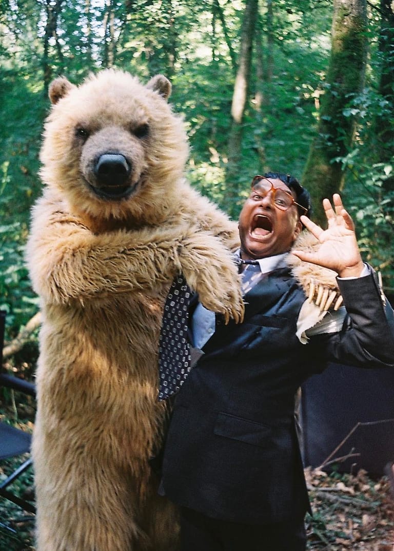 Karluk the realistic grizzly bear in action for a production in Belgium