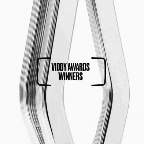 tv bears international matthew mason wins platinum viddy award for bear roll